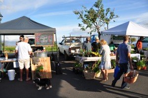 地元の人たちで賑わうアップカントリー・ファーマーズマーケット