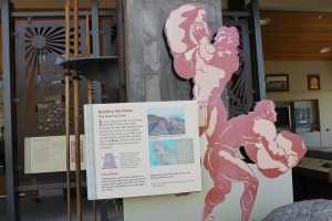 人と人が32kmに渡りポロル渓谷から溶岩を運びました
