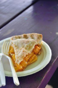 ライト・スライスのマンゴー・リリコイ・パイ