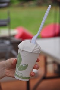 クリーミーな出来立てシュガーローフ・パイナップルのジェラード