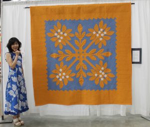 愛媛のオレンジと海の色を想像して作られたブーゲンビリア　福田慶子さん作