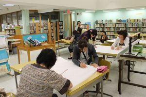 図書館でパターンをトレースしました