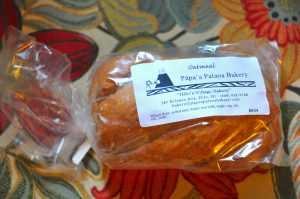 ファーマーズ・マーケットで購入したPAPA’A PALAOA BAKERYのパン